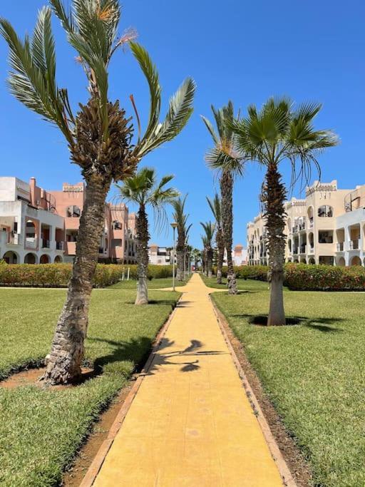 Appartement En Residence + Grande Terrasse Sur Le Toit Saïdia Esterno foto