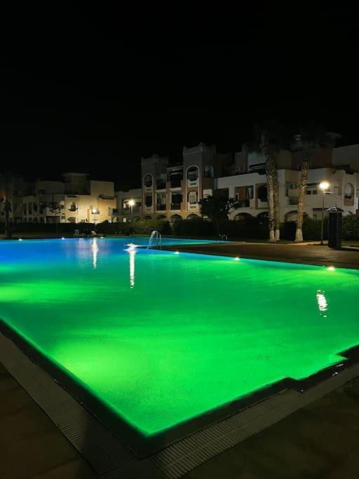 Appartement En Residence + Grande Terrasse Sur Le Toit Saïdia Esterno foto