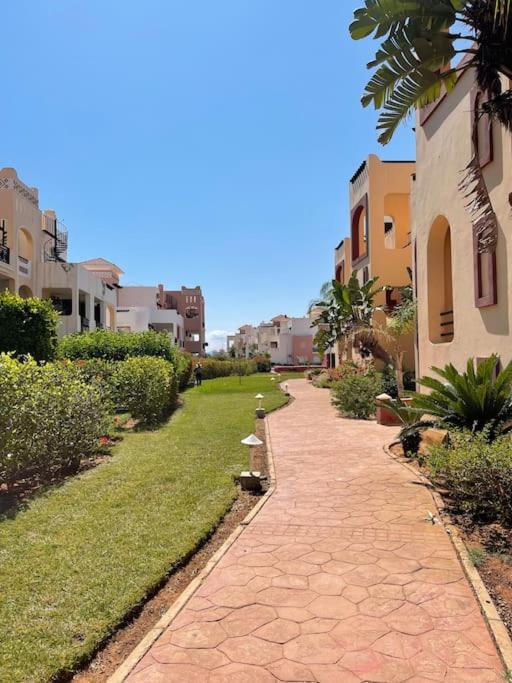 Appartement En Residence + Grande Terrasse Sur Le Toit Saïdia Esterno foto